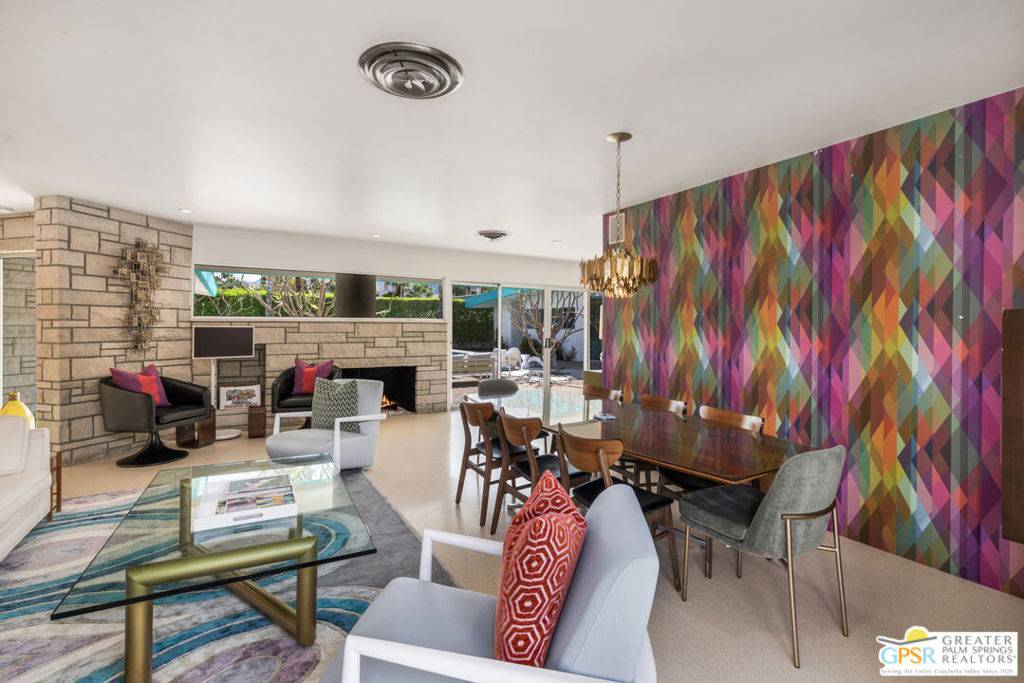 Palm Springs, CA 92264,780 S Palo Verde AVE