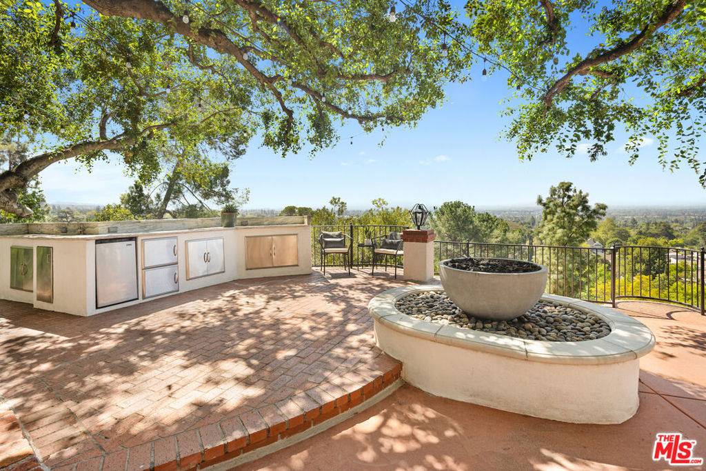 Monrovia, CA 91016,430 N Alta Vista AVE