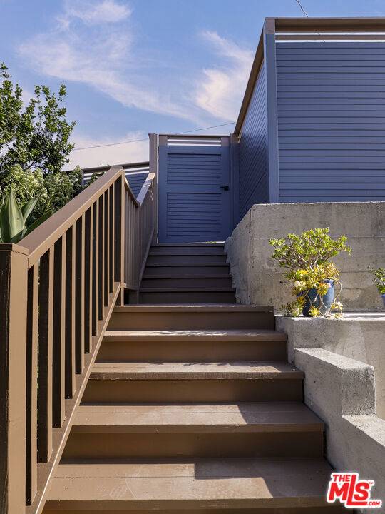 Los Angeles, CA 90063,3741 Woolwine DR
