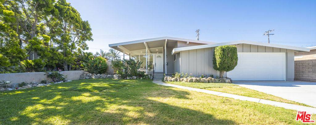 1814 W 238th ST, Torrance, CA 90501