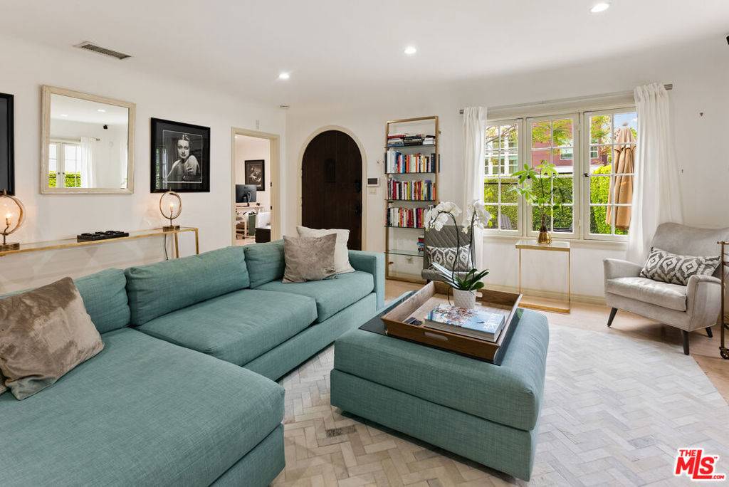 West Hollywood, CA 90069,708 Westbourne DR