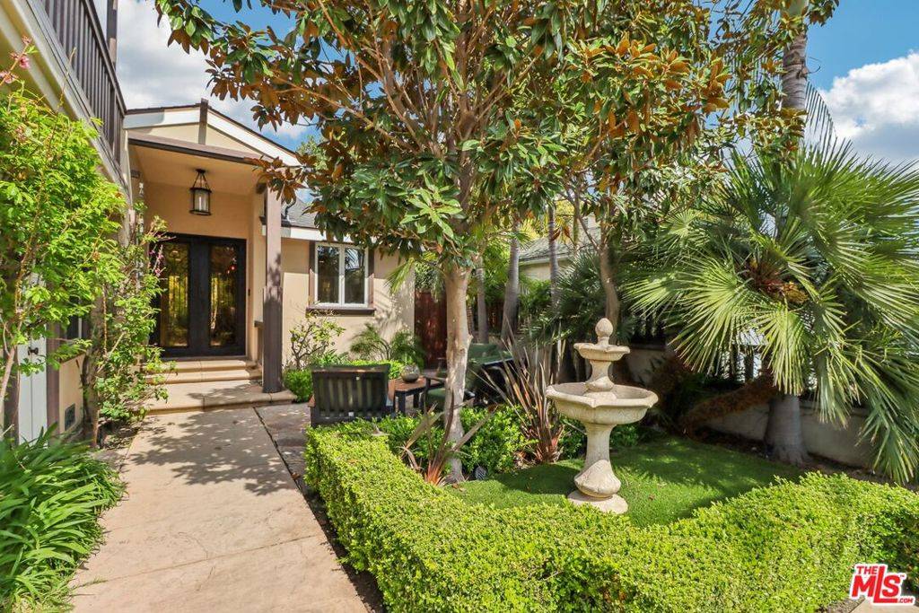 2734 Burkshire AVE, Los Angeles, CA 90064