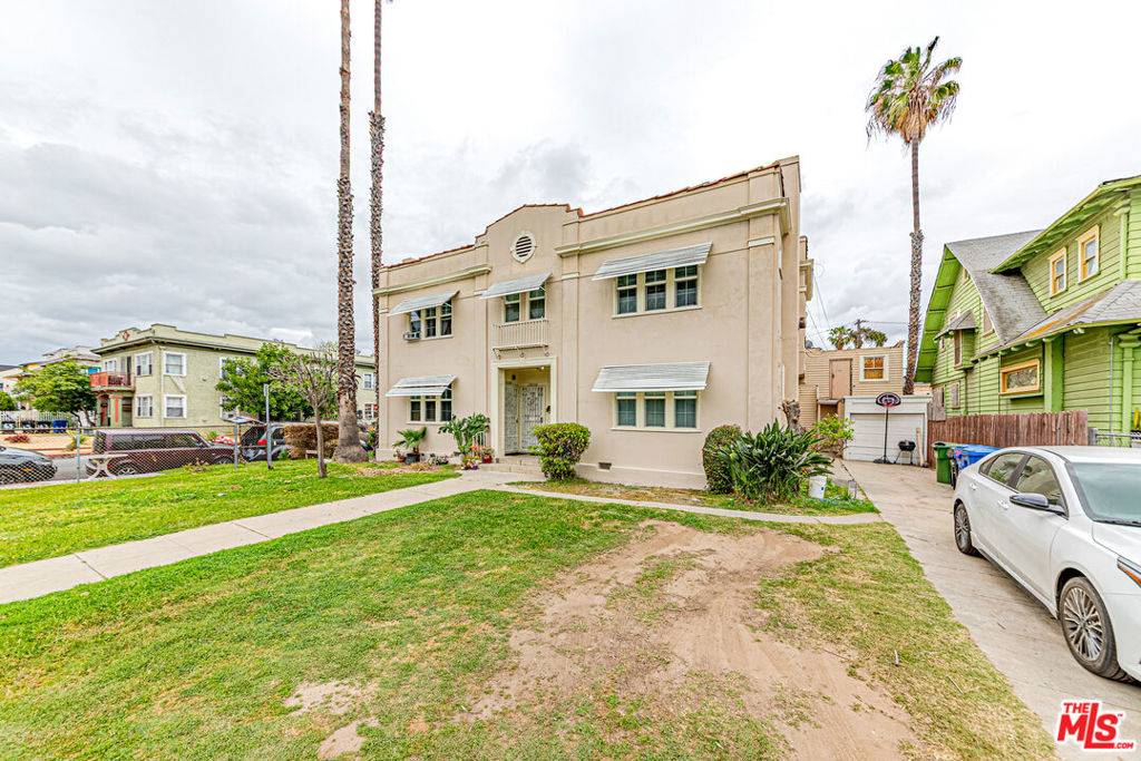 Los Angeles, CA 90019,2460 W 18th ST