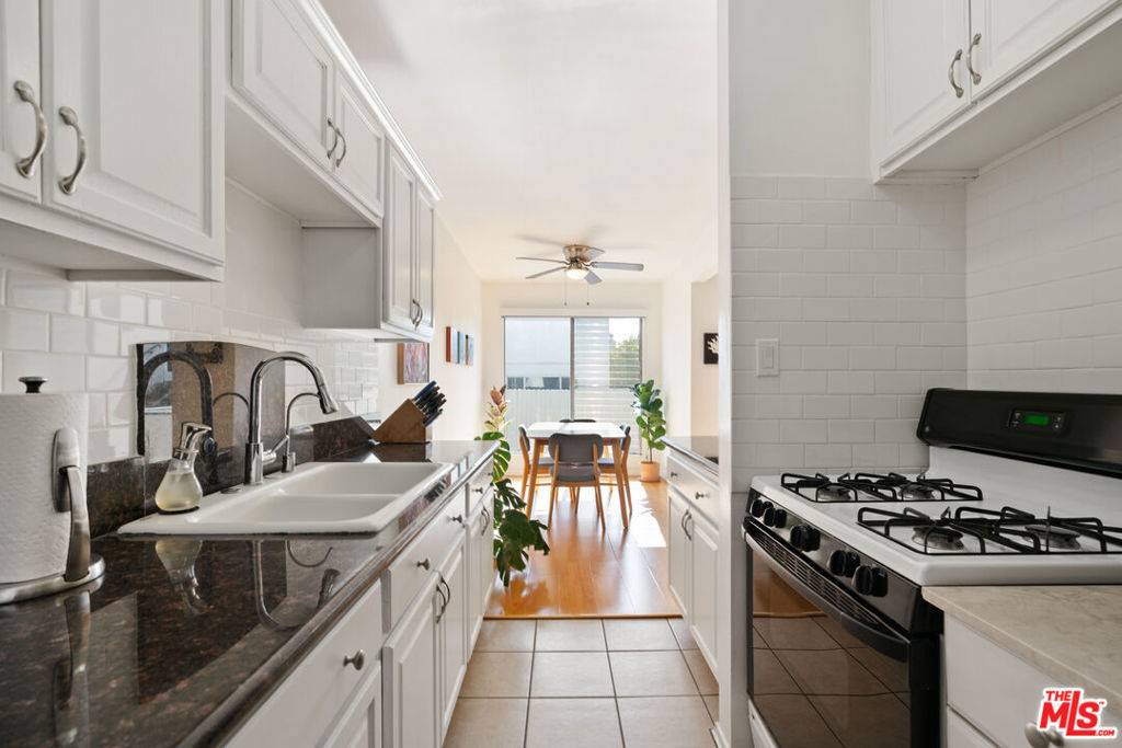 Santa Monica, CA 90405,2621 Centinela AVE #18