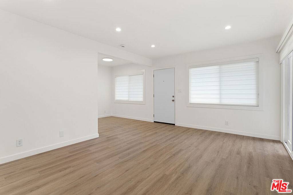 Gardena, CA 90249,2908 W 141st PL #2