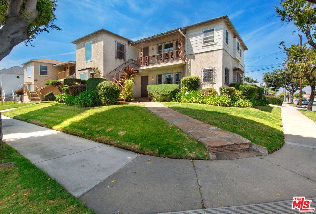 Inglewood, CA 90305,2901 W 85th ST