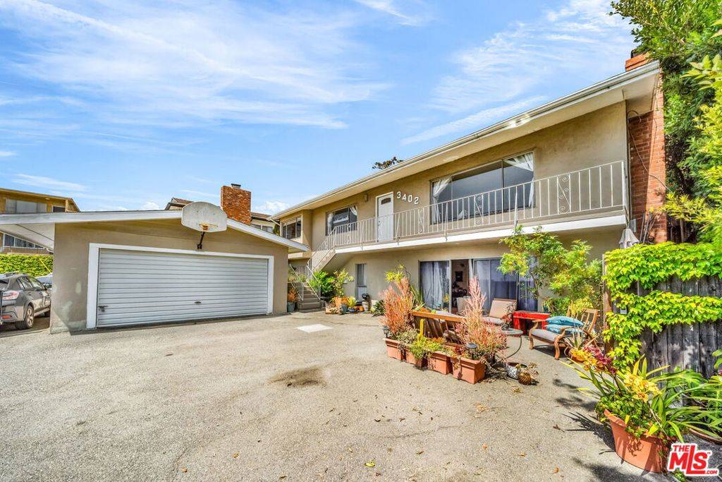 Los Angeles, CA 90066,3402 S Centinela AVE