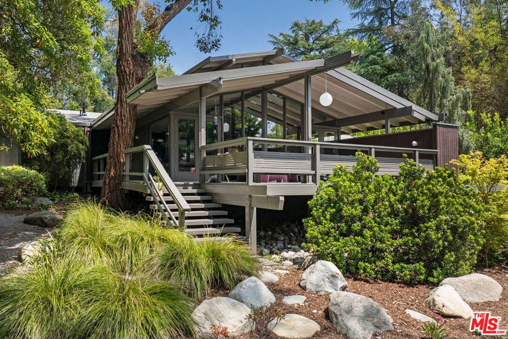 1030 Canon DR, San Marino, CA 91108