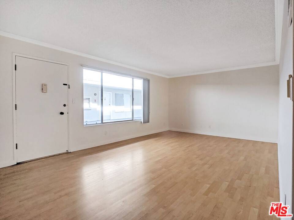 Santa Monica, CA 90405,440 Raymond AVE #9