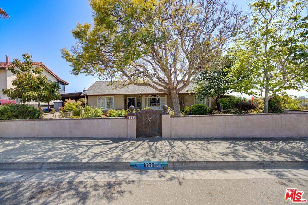1650 Saratoga AVE, Grover Beach, CA 93433