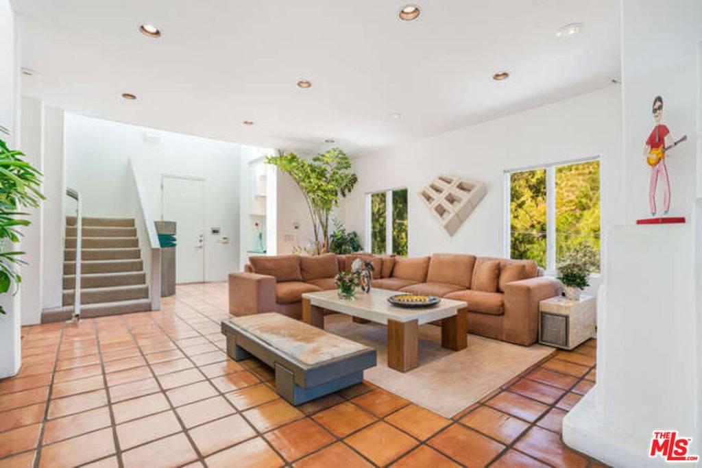 Beverly Hills, CA 90210,10206 Cielo DR