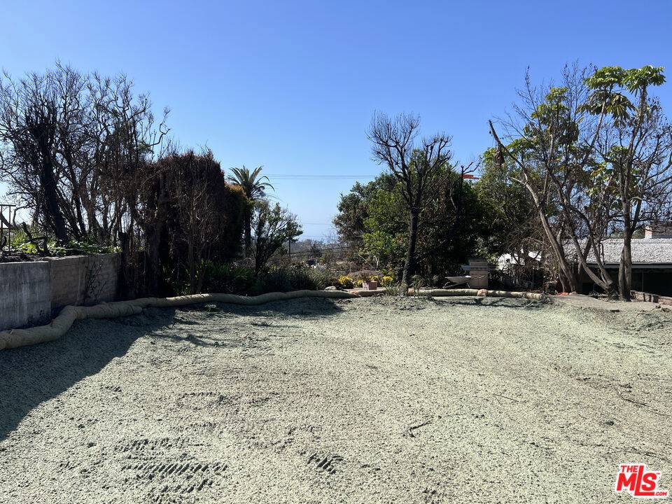 Pacific Palisades, CA 90272,16541 Akron ST