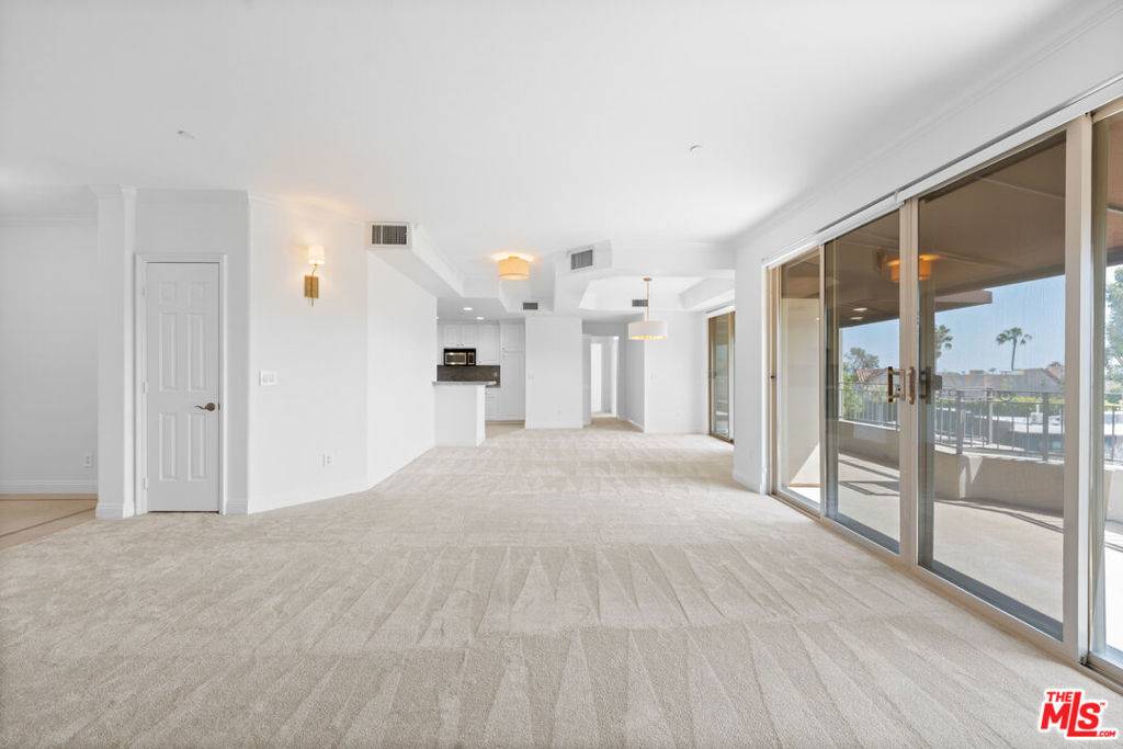 1820 Benecia AVE #404, Los Angeles, CA 90025