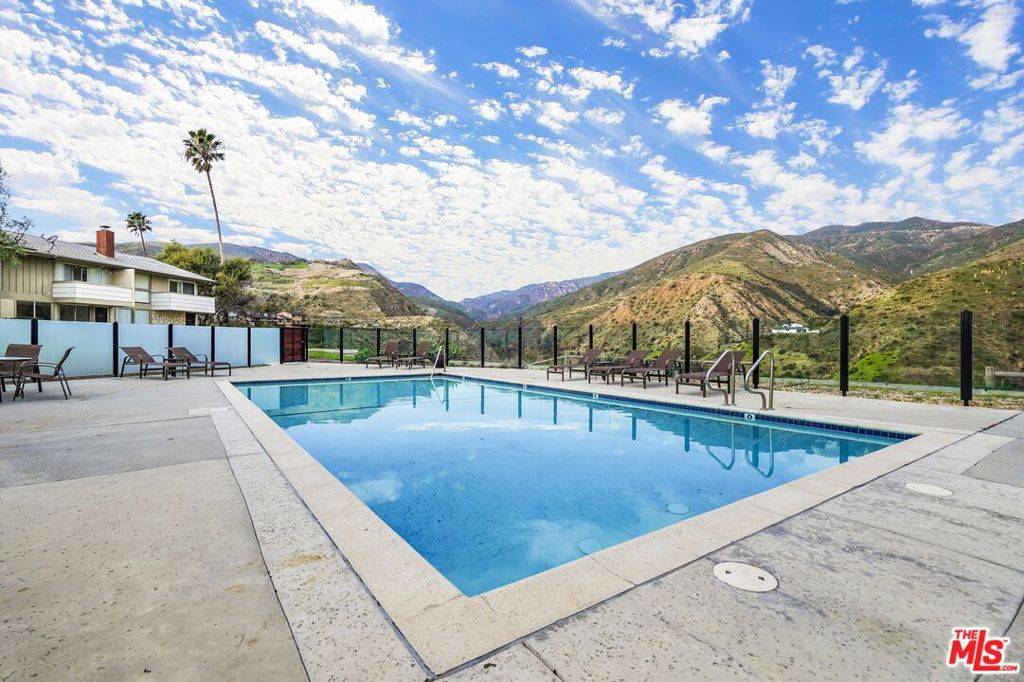 Malibu, CA 90265,6216 Tapia DR #B