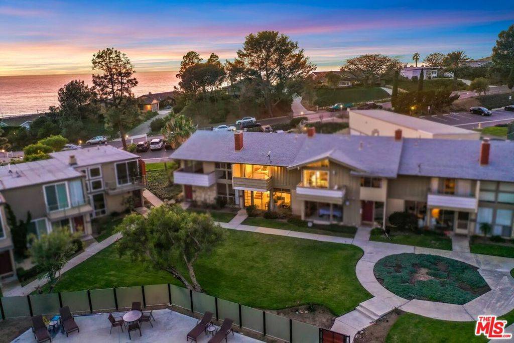 6216 Tapia DR #B, Malibu, CA 90265
