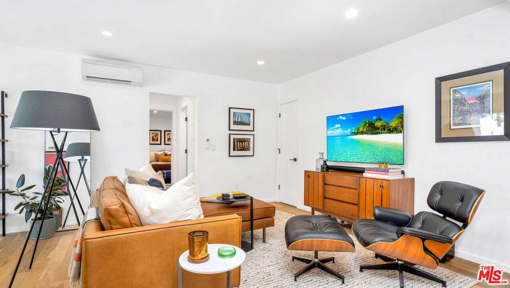 536 N Orlando AVE #1, West Hollywood, CA 90048