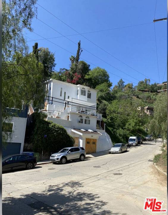 631 Museum DR, Los Angeles, CA 90065