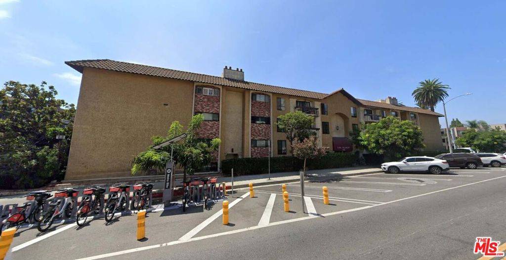 7300 Franklin AVE #652, Los Angeles, CA 90046