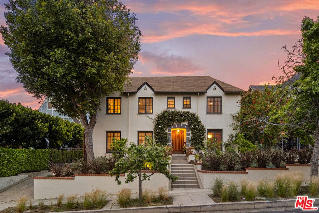 847 S Longwood AVE, Los Angeles, CA 90005
