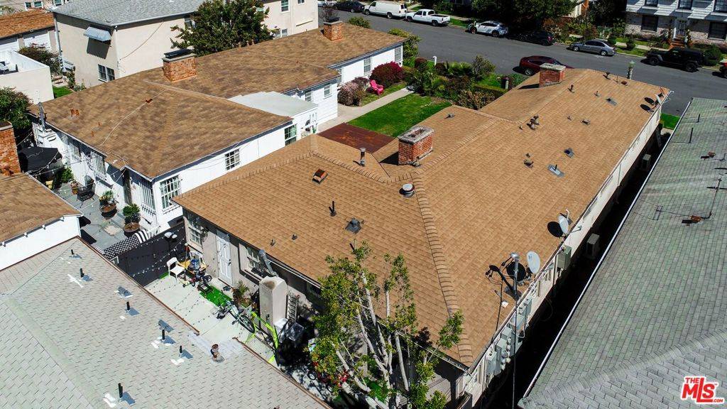 Los Angeles, CA 90024,1259 Devon AVE
