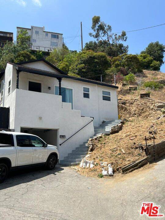 6901 Cahuenga Park TRL, Los Angeles, CA 90068