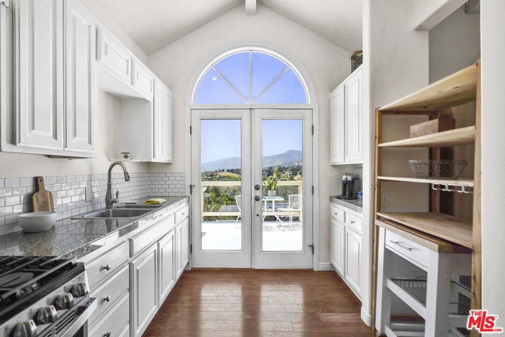 Malibu, CA 90265,29355 Heathercliff RD #GuestHouse