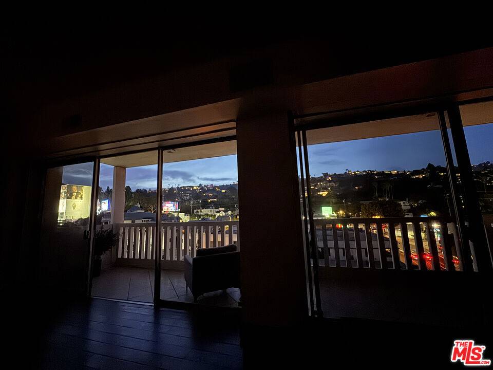 West Hollywood, CA 90069,999 N Doheny DR #703