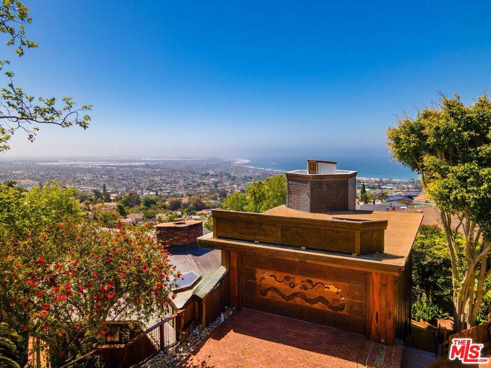 440 Mariposa DR, Ventura, CA 93001