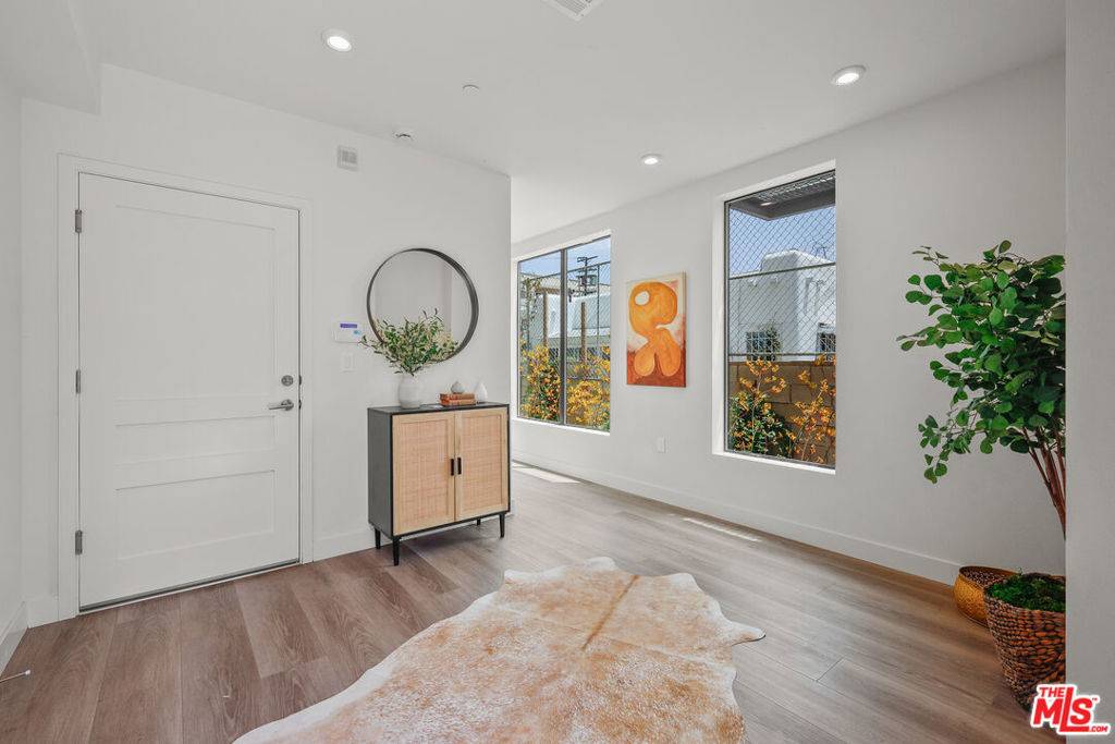 West Hollywood, CA 90046,1200 N Orange