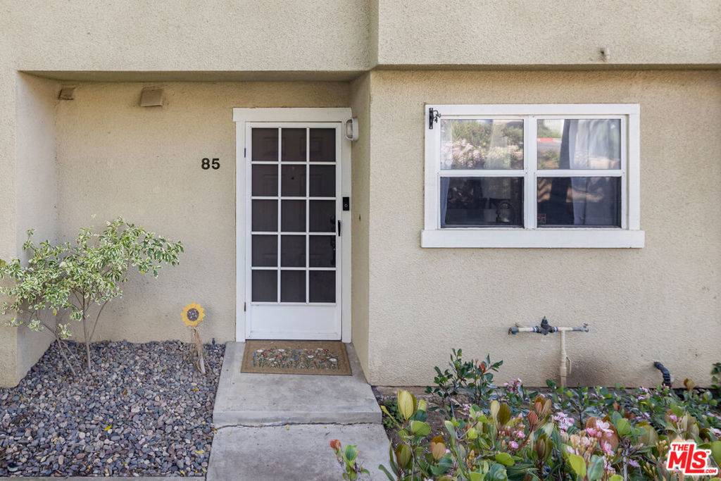 Simi Valley, CA 93065,2731 Erringer RD #85