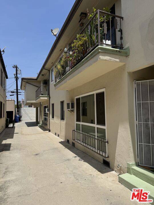 1217 S Orange Grove AVE, Los Angeles, CA 90019