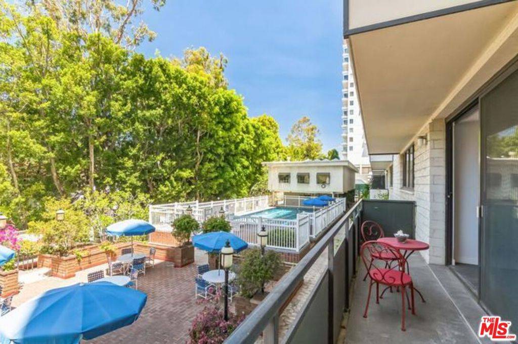 Los Angeles, CA 90024,10535 Wilshire BLVD #404