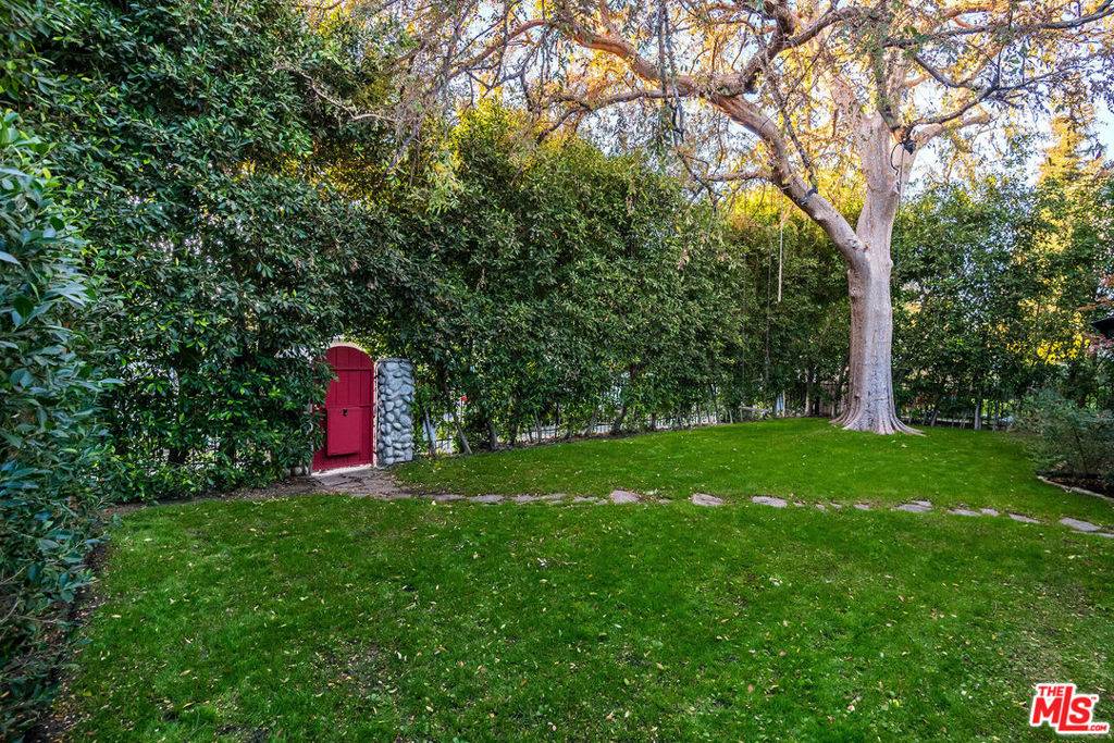 4838 Coldwater Canyon AVE, Sherman Oaks, CA 91423