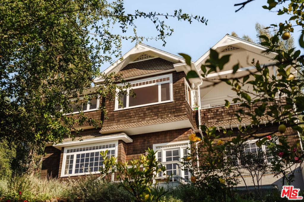 20465 Callon Dr, Topanga, CA 90290