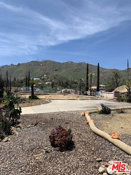 Malibu, CA 90265,23309 W Paloma Blanca DR