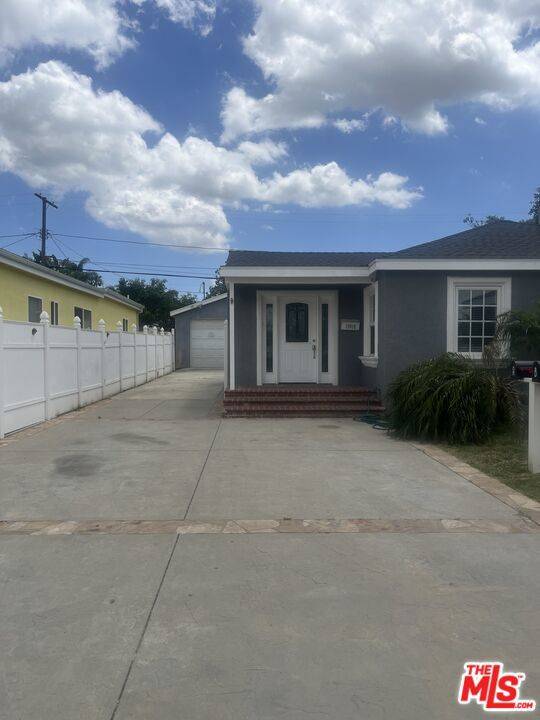 19018 Delano ST, Tarzana, CA 91335
