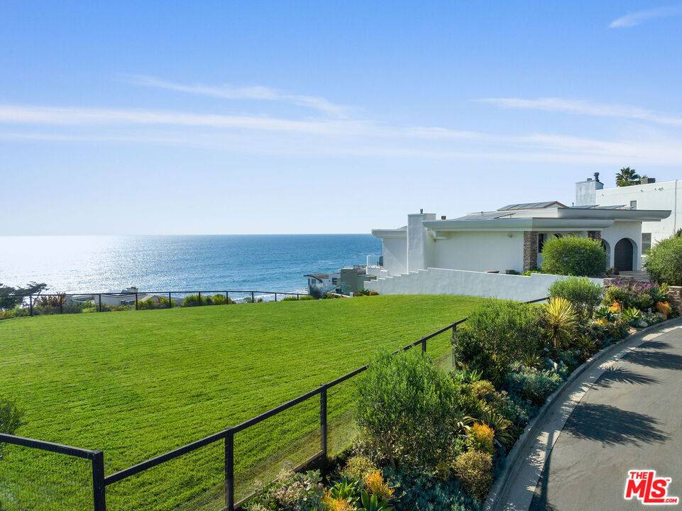 Malibu, CA 90265,31540 Victoria Point RD
