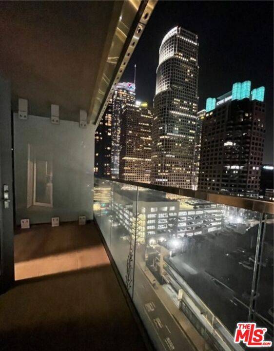 877 Francisco ST #1117, Los Angeles, CA 90017