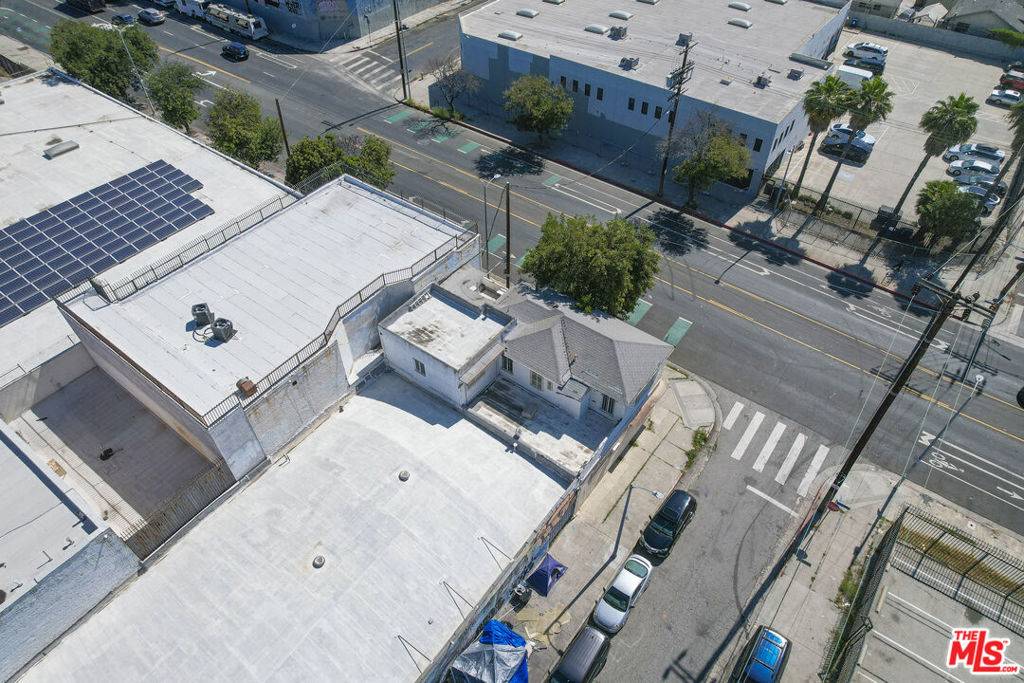 Los Angeles, CA 90011,3515 Avalon BLVD