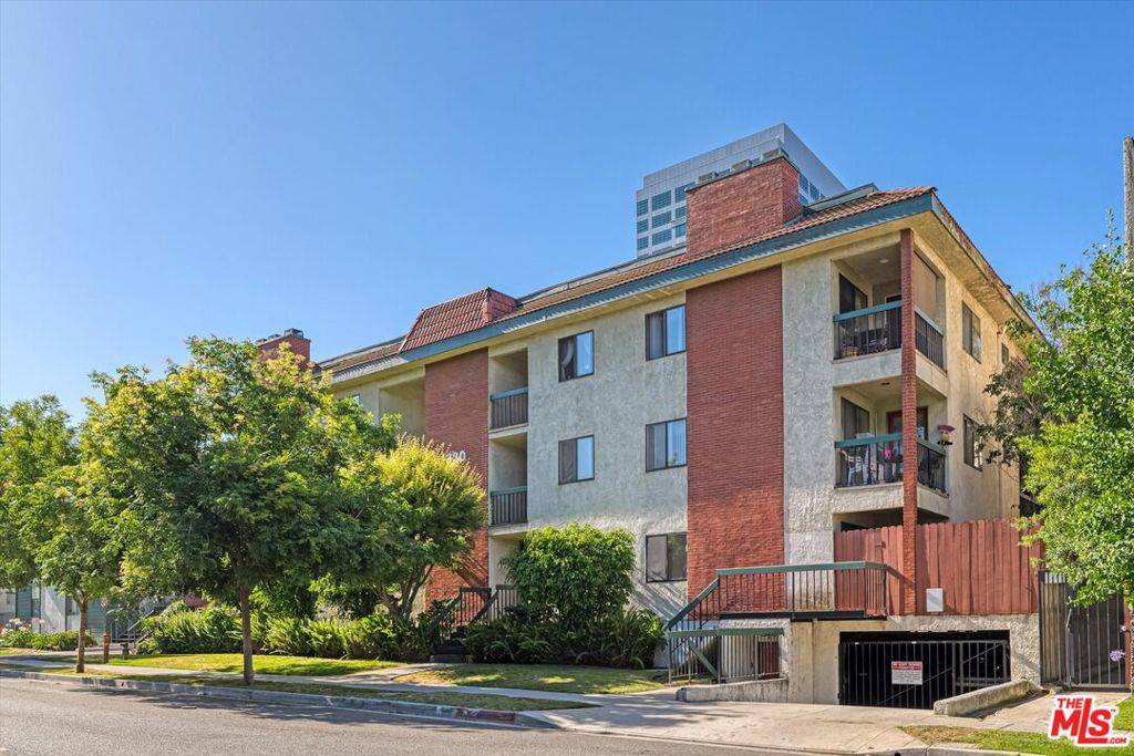 Glendale, CA 91203,330 Burchett ST #104
