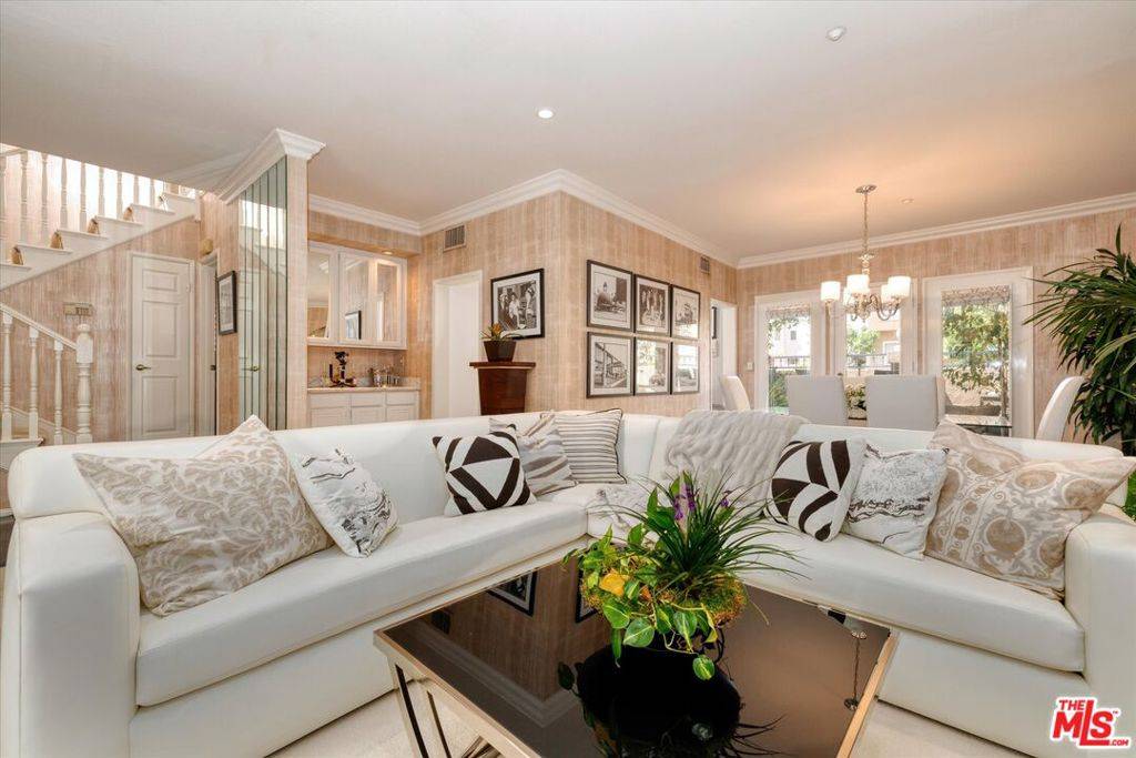 Arcadia, CA 91007,618 Fairview AVE #102