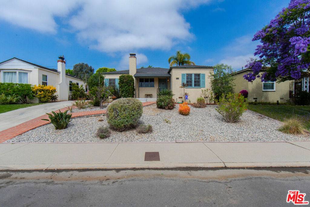 7907 E Vicksburg AVE, Los Angeles, CA 90045