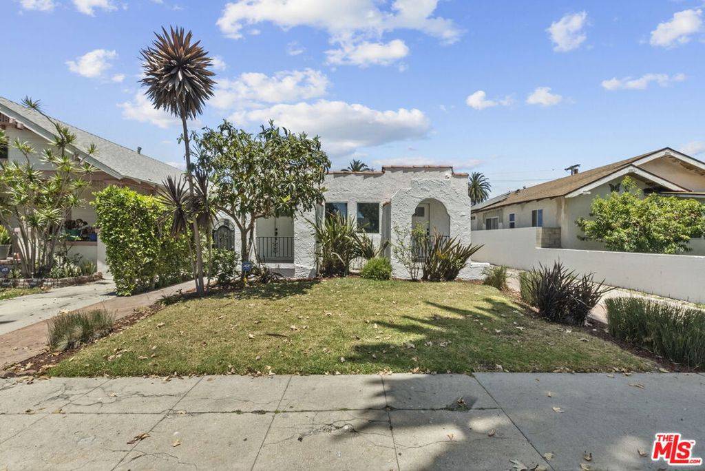 1745 W 39th ST, Los Angeles, CA 90062