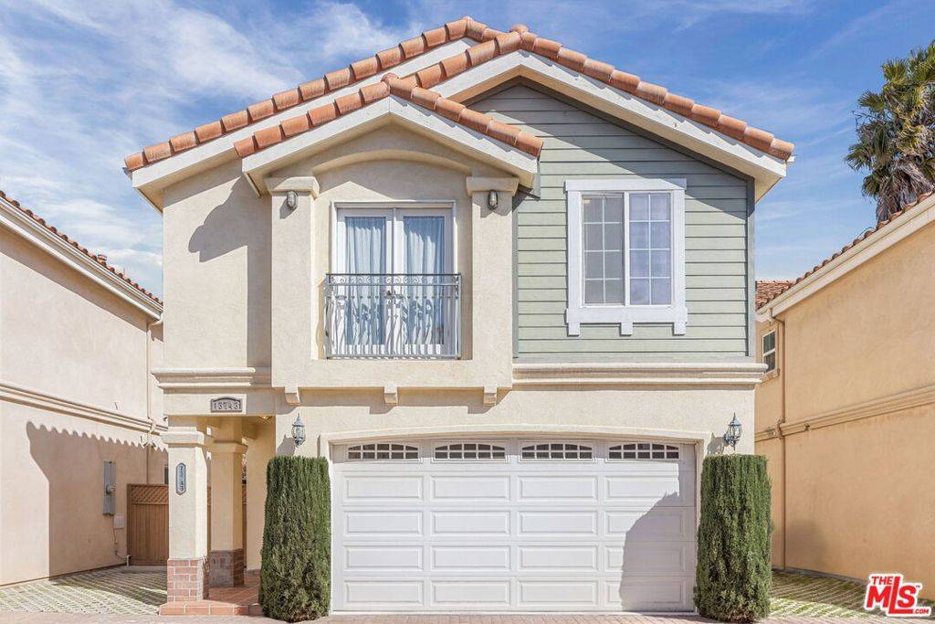 13743 Cordary AVE, Hawthorne, CA 90250