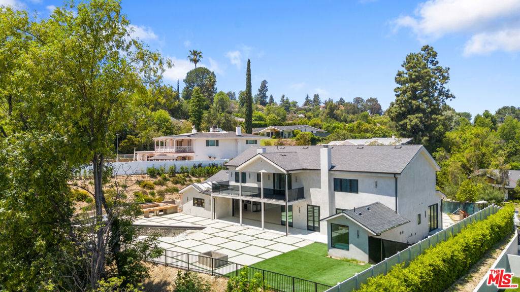 Tarzana, CA 91356,5036 Shirley AVE