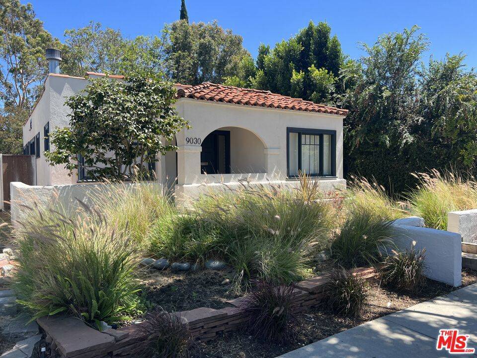 9030 Carson ST, Culver City, CA 90232