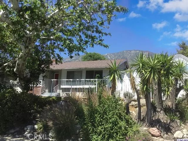 La Crescenta, CA 91214,3005 Henrietta AVE