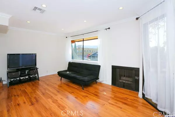 Glendale, CA 91205,1031 Mariposa ST #2