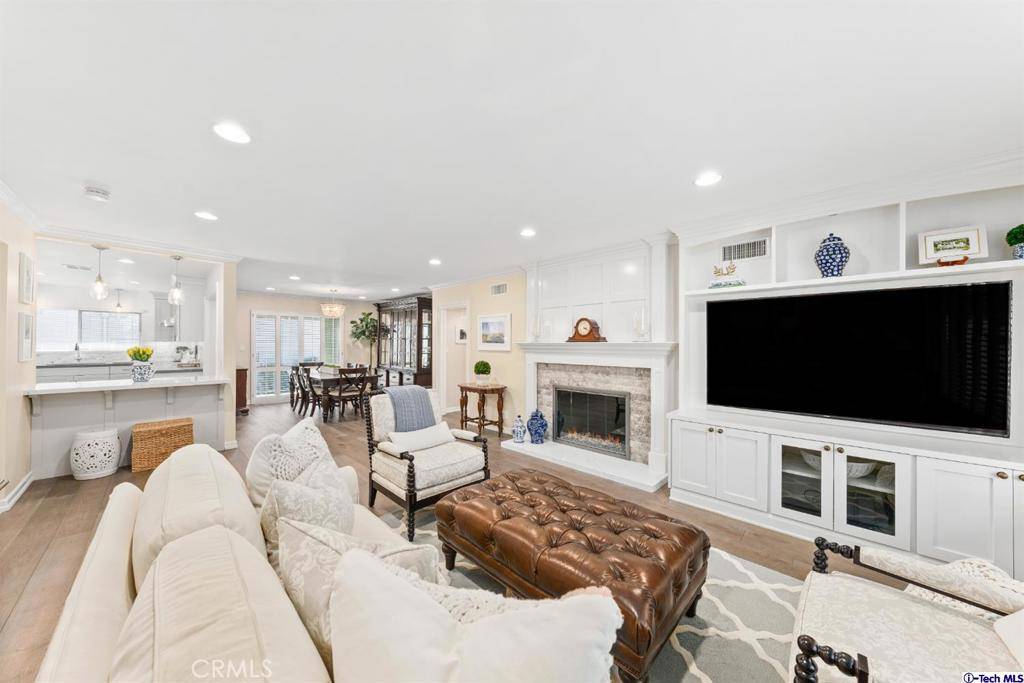 1207 S Orange Grove BLVD, Pasadena, CA 91105