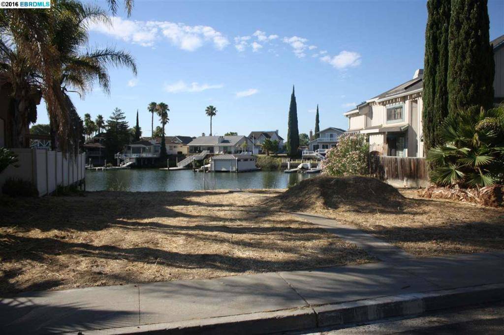 Discovery Bay, CA 94505,952 LIDO CIR